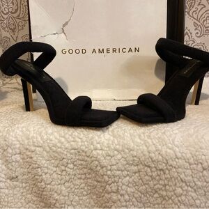 Good American High Heels Women's 9 Black Terry Square Toe Sandals
